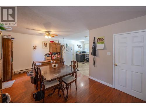 1539 Lawrence Avenue, Penticton, BC - Indoor Photo Showing Dining Room