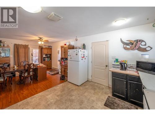 1539 Lawrence Avenue, Penticton, BC - Indoor