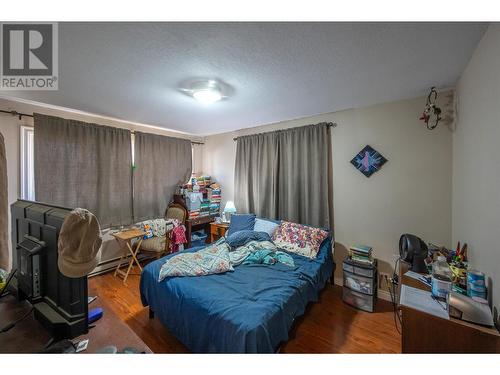 1539 Lawrence Avenue, Penticton, BC - Indoor Photo Showing Bedroom