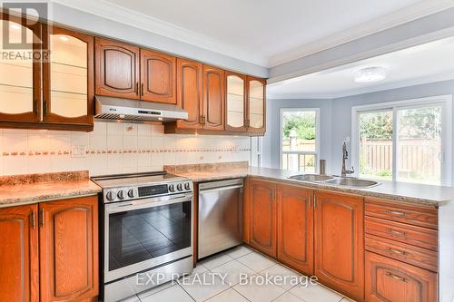 3178 Huxley Drive, Mississauga (Erin Mills), ON - Indoor Photo Showing Kitchen With Double Sink