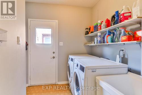 3178 Huxley Drive, Mississauga (Erin Mills), ON - Indoor Photo Showing Laundry Room