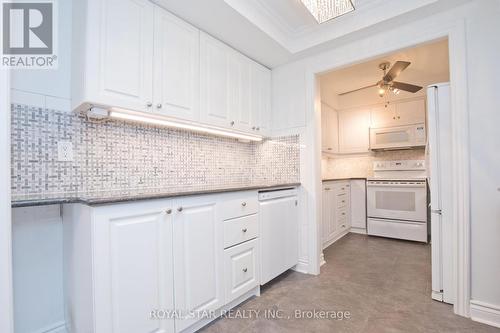 1607 - 1535 Lakeshore Road E, Mississauga (Lakeview), ON - Indoor Photo Showing Kitchen