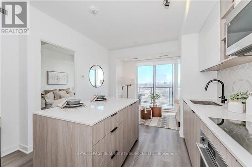 1305 - 36 Zorra Street, Toronto (Islington-City Centre West), ON - Indoor Photo Showing Kitchen