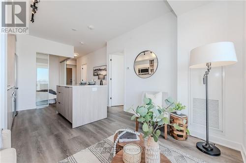 1305 - 36 Zorra Street, Toronto (Islington-City Centre West), ON - Indoor Photo Showing Kitchen