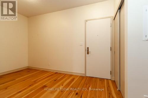 806 - 126 Simcoe Street, Toronto (Waterfront Communities), ON - Indoor Photo Showing Other Room