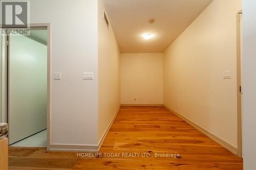 806 - 126 Simcoe Street, Toronto (Waterfront Communities), ON - Indoor Photo Showing Other Room