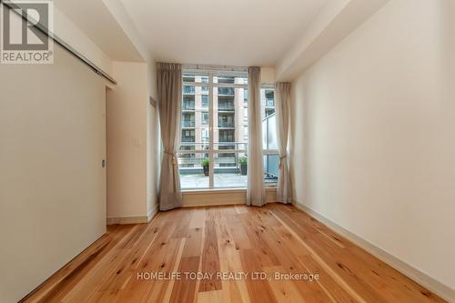 806 - 126 Simcoe Street, Toronto (Waterfront Communities), ON - Indoor Photo Showing Other Room