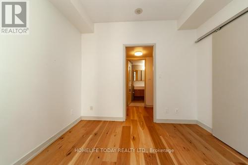 806 - 126 Simcoe Street, Toronto (Waterfront Communities), ON - Indoor Photo Showing Other Room