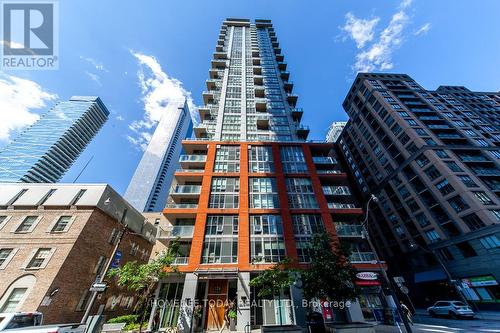 806 - 126 Simcoe Street, Toronto (Waterfront Communities), ON - Outdoor With Facade