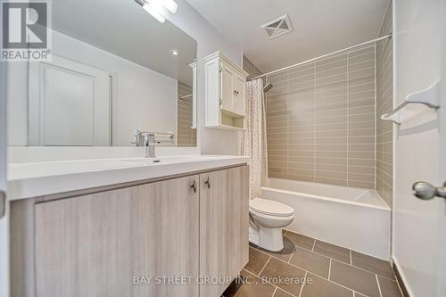 404 - 105 George Street, Toronto (Moss Park), ON - Indoor Photo Showing Bathroom