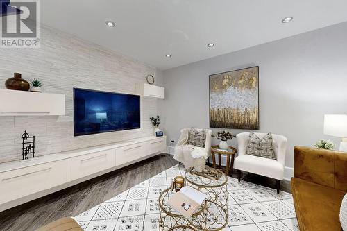 8 Furnival Road, Toronto (O'Connor-Parkview), ON - Indoor Photo Showing Living Room