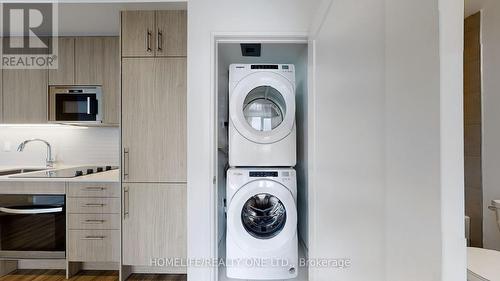 1804 - 286 Main Street, Toronto (East End-Danforth), ON - Indoor Photo Showing Laundry Room