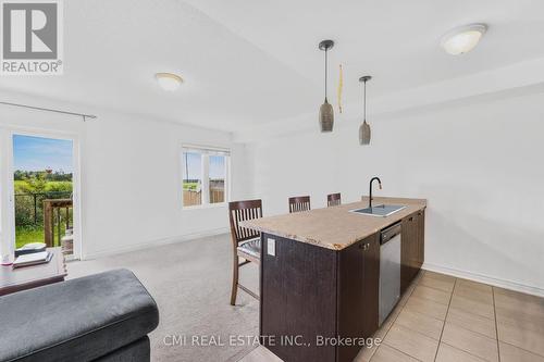 825 Cook Crescent, Shelburne, ON - Indoor Photo Showing Kitchen