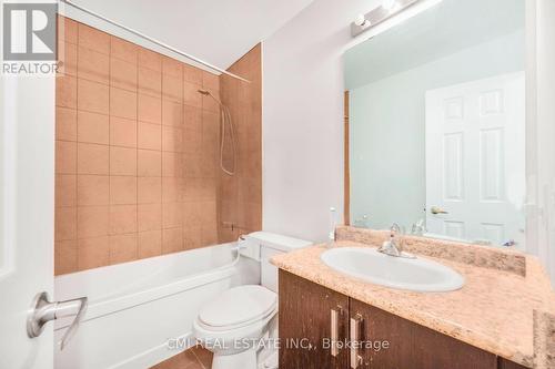 825 Cook Crescent, Shelburne, ON - Indoor Photo Showing Bathroom