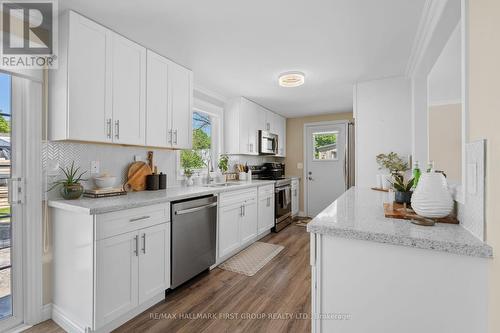 8 Kawartha Road, Clarington (Newcastle), ON - Indoor Photo Showing Kitchen