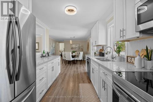 8 Kawartha Road, Clarington, ON - Indoor Photo Showing Kitchen With Double Sink With Upgraded Kitchen