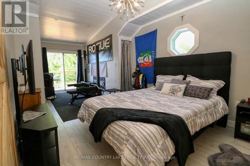 104 The Steps Road, Ramara (Brechin), ON - Indoor Photo Showing Bedroom