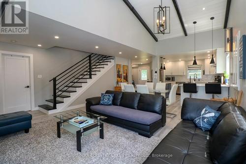 104 The Steps Road, Ramara (Brechin), ON - Indoor Photo Showing Living Room