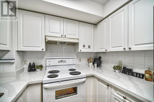 1009 - 20 Olive Avenue, Toronto (Willowdale East), ON - Indoor Photo Showing Kitchen