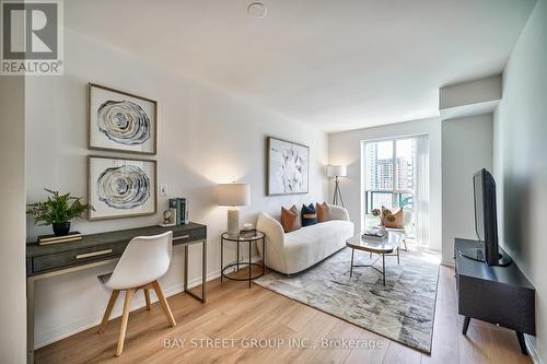 1009 - 20 Olive Avenue, Toronto (Willowdale East), ON - Indoor Photo Showing Living Room