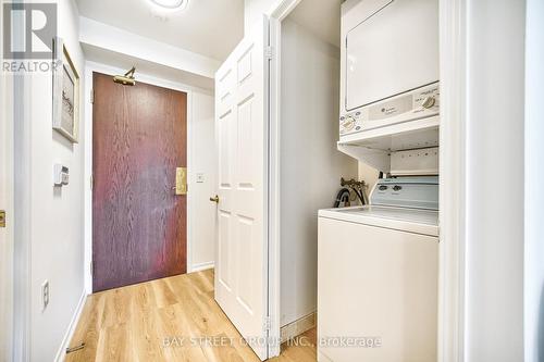 1009 - 20 Olive Avenue, Toronto (Willowdale East), ON - Indoor Photo Showing Laundry Room