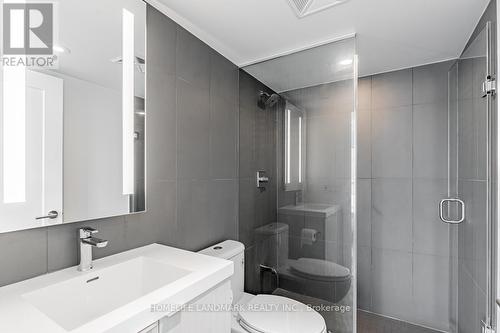 1720 - 585 Bloor Street E, Toronto (North St. James Town), ON - Indoor Photo Showing Bathroom