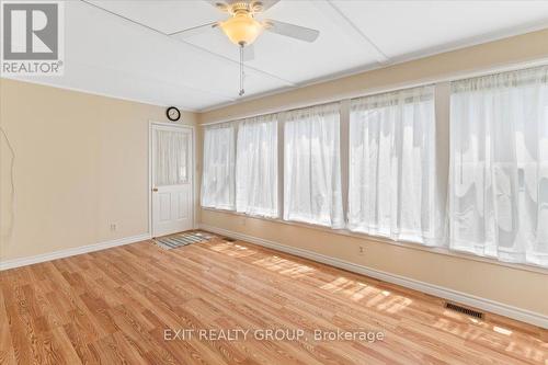 40 Linden Boulevard, Quinte West, ON - Indoor Photo Showing Other Room