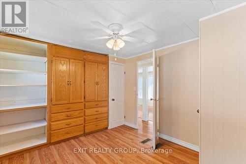 40 Linden Boulevard, Quinte West, ON - Indoor Photo Showing Other Room