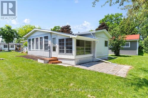 40 Linden Boulevard, Quinte West, ON - Outdoor