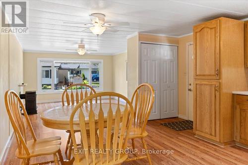 40 Linden Boulevard, Quinte West, ON - Indoor Photo Showing Dining Room