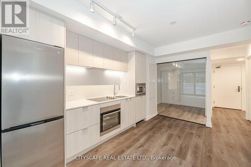 818 - 1 Jarvis Street, Hamilton (Beasley), ON - Indoor Photo Showing Kitchen With Double Sink