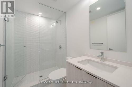 818 - 1 Jarvis Street, Hamilton (Beasley), ON - Indoor Photo Showing Bathroom