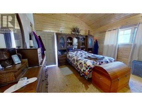 13711 283 Road, Fort St. John, BC - Indoor Photo Showing Bedroom