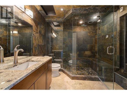 1007 Aurora Heights, West Kelowna, BC - Indoor Photo Showing Bathroom