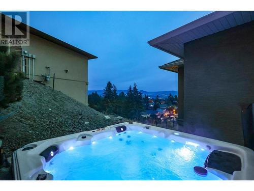 1007 Aurora Heights, West Kelowna, BC - Outdoor