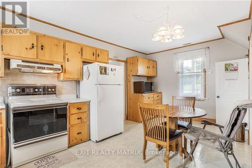 126 Mill Street, Champlain, ON - Indoor Photo Showing Dining Room