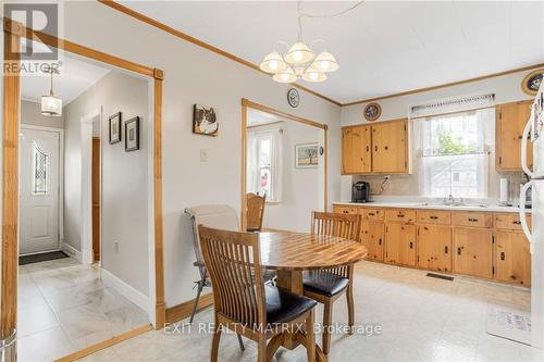 126 Mill Street, Prescott And Russell, ON - Indoor Photo Showing Dining Room