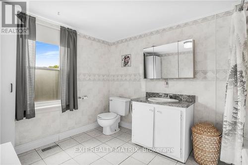 126 Mill Street, Prescott And Russell, ON - Indoor Photo Showing Bathroom