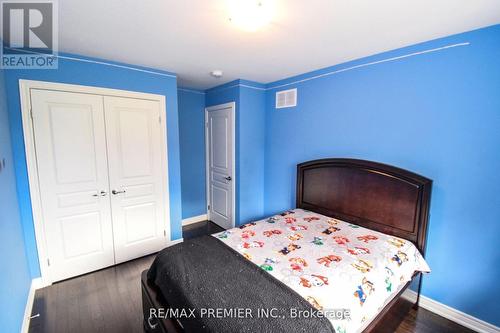 6018 Eaglewood Drive, Niagara Falls, ON - Indoor Photo Showing Bedroom