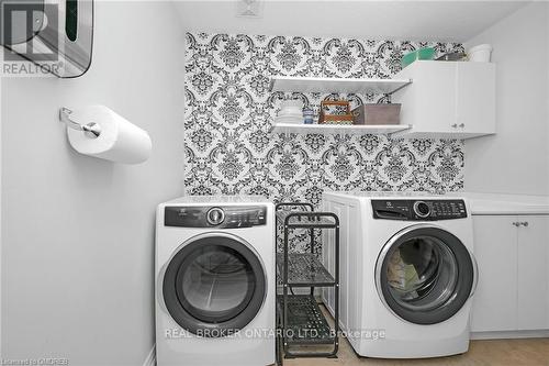 19 Humphrey Street, Hamilton (Waterdown), ON - Indoor Photo Showing Laundry Room