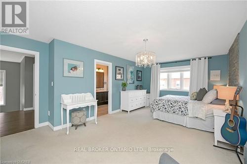 19 Humphrey Street, Hamilton (Waterdown), ON - Indoor Photo Showing Bedroom