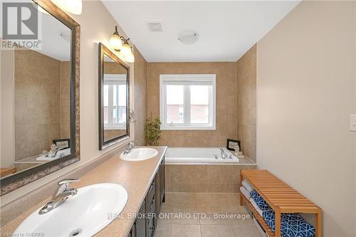 19 Humphrey Street, Hamilton (Waterdown), ON - Indoor Photo Showing Bathroom