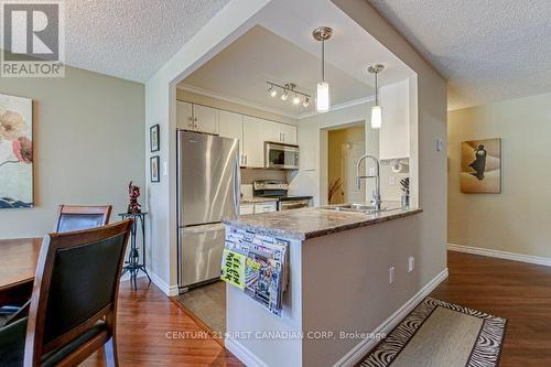 302 - 363 Colborne Street, London, ON - Indoor Photo Showing Kitchen