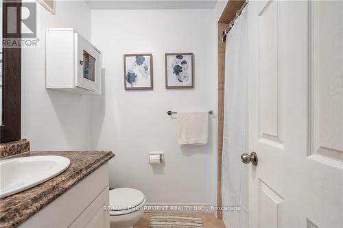 3 - 657 Francis Road, Burlington (Lasalle), ON - Indoor Photo Showing Bathroom