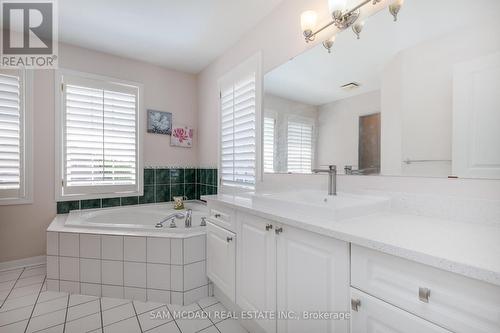 3855 Thomas Street, Mississauga (Churchill Meadows), ON - Indoor Photo Showing Bathroom