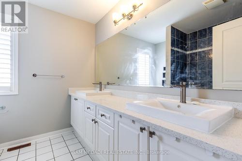 3855 Thomas Street, Mississauga (Churchill Meadows), ON - Indoor Photo Showing Bathroom