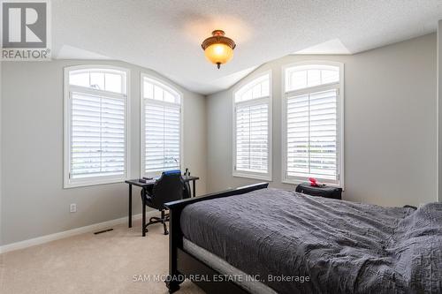 3855 Thomas Street, Mississauga (Churchill Meadows), ON - Indoor Photo Showing Bedroom