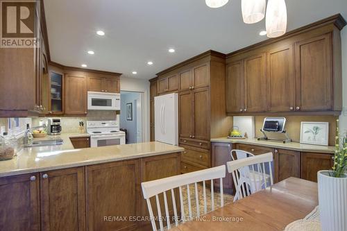 1760 Solitaire Court, Mississauga (Erin Mills), ON - Indoor Photo Showing Kitchen