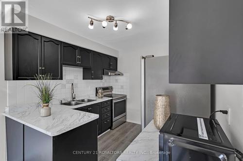 12 Cedarwood Crescent, Brampton (Bram West), ON - Indoor Photo Showing Kitchen With Double Sink With Upgraded Kitchen