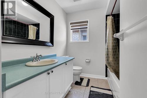 12 Cedarwood Crescent, Brampton (Bram West), ON - Indoor Photo Showing Bathroom